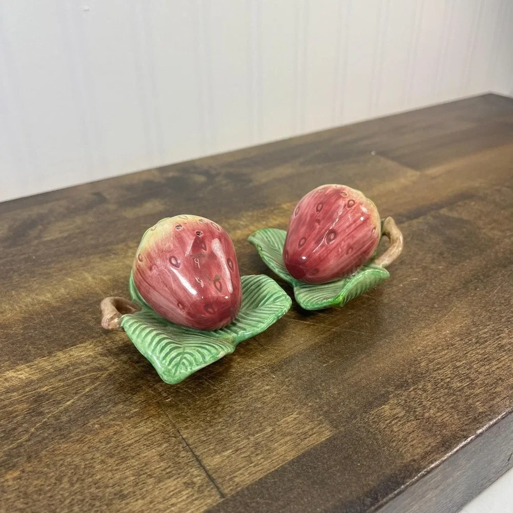 Vintage Strawberry Salt and Pepper Shakers  - Fitz‎ & Floyd Strawberries